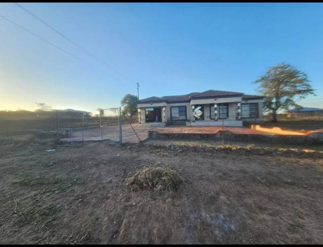 4 BEDROOM HOUSE FOR SALE IN XIHOSANA